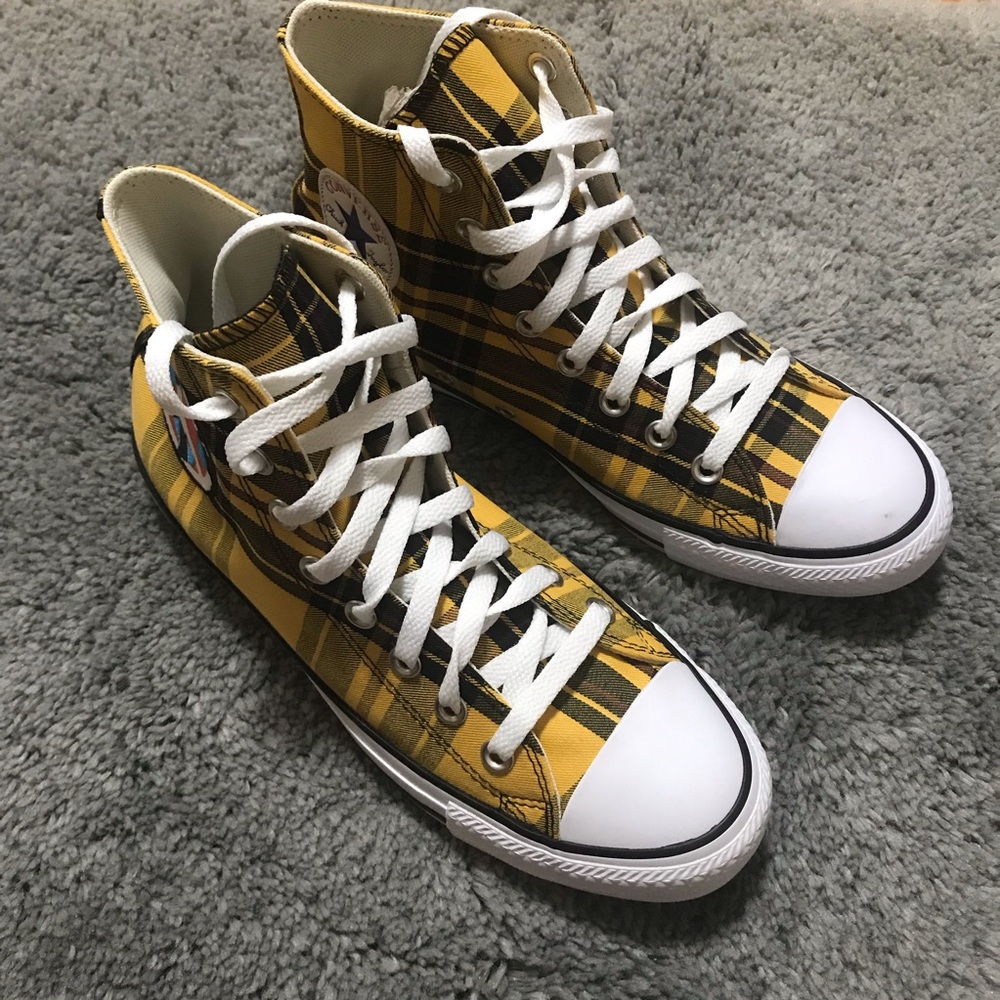 Converse (Firm Price) - Picture 8 of 12